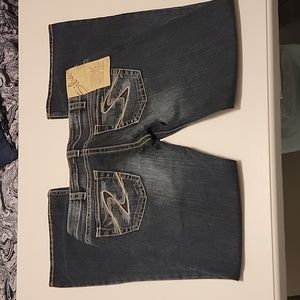 Womens Silver NWT Tuesday, Red Label Fit Bootcut Jeans.  30x31